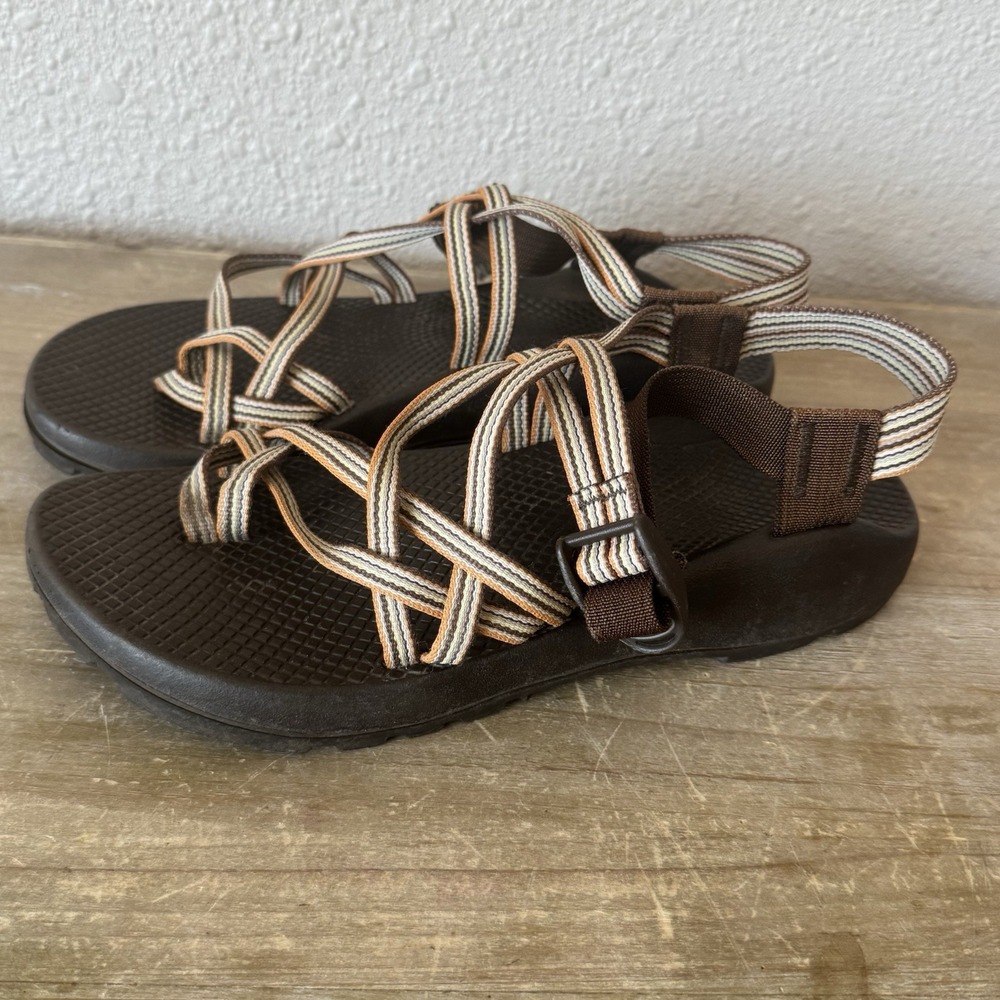 Women's 9M Chaco ZX2 ZX/2 Classic Vibram Unaweep Sandals Brown Toe Loop Hiking